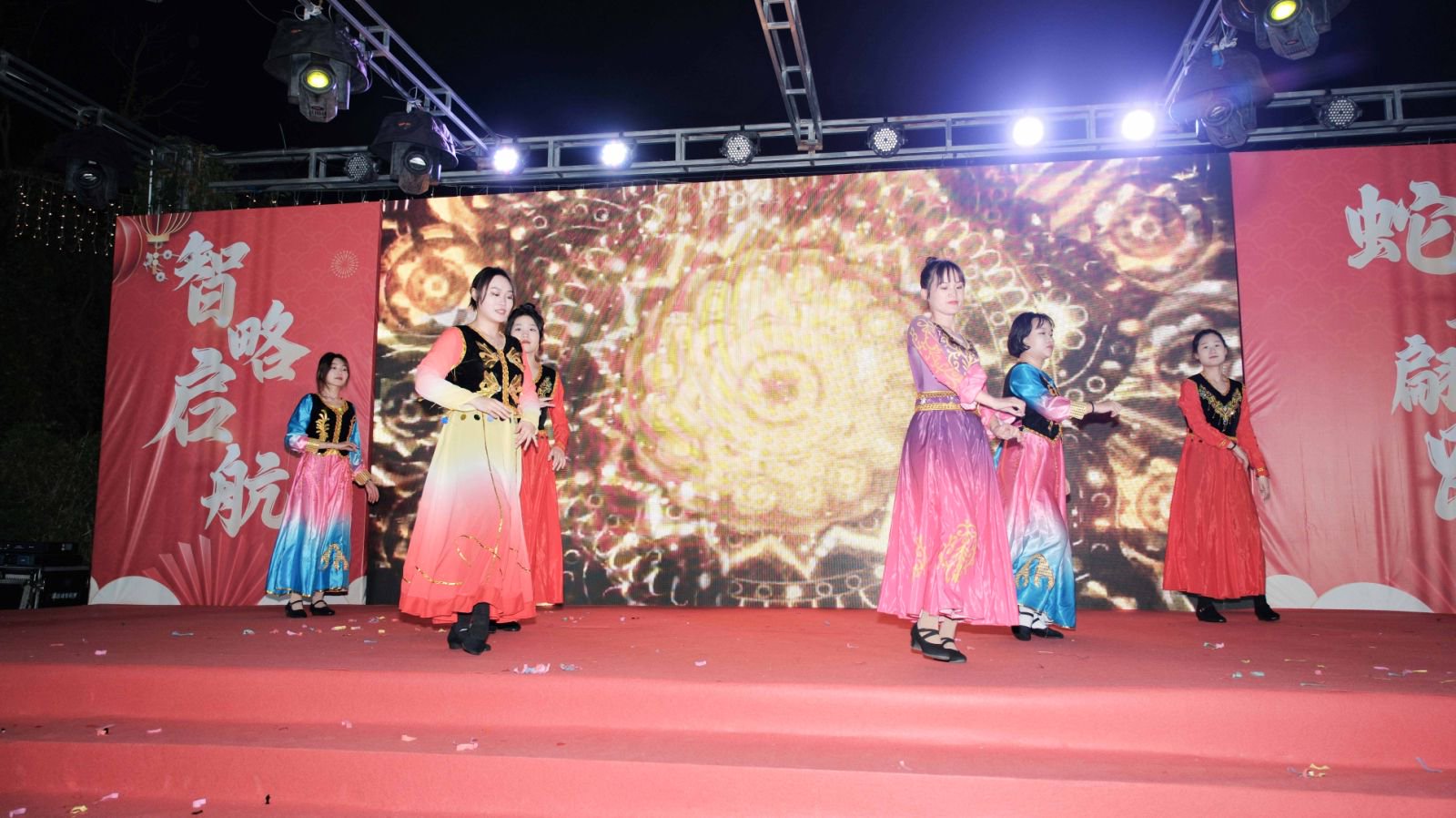 久信（xìn）達（dá）科技2024年年會圓滿落幕：感恩同行，共創（chuàng）環保新未來，乘風破（pò）浪，夢想起航(圖9)